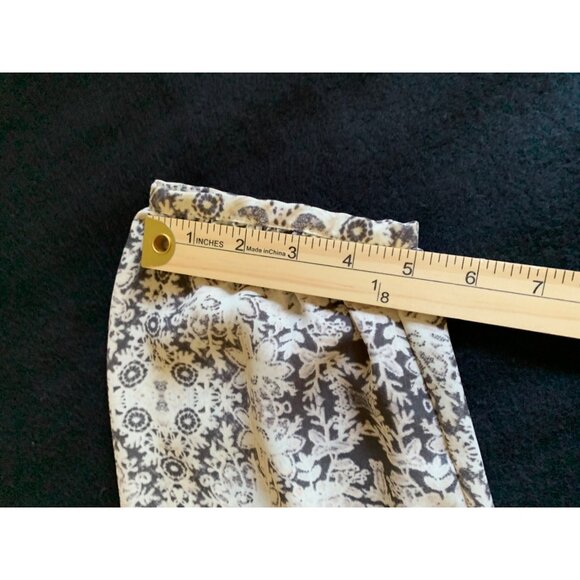 Violet + Claire Womens Size XLarge Top with Black & White Abstract Pattern - Picture 9 of 11